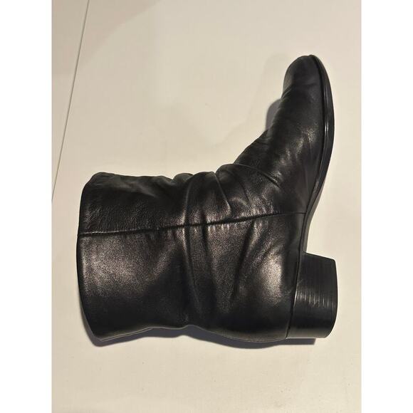 Munro Slouch Pull on Booties Black Soft Leather Size 5.5 - Picture 3 of 5